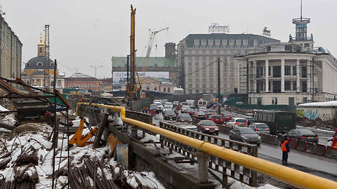 Расходы на реконструкцию Почтовой площади «урезали» на 16 млн. грн.